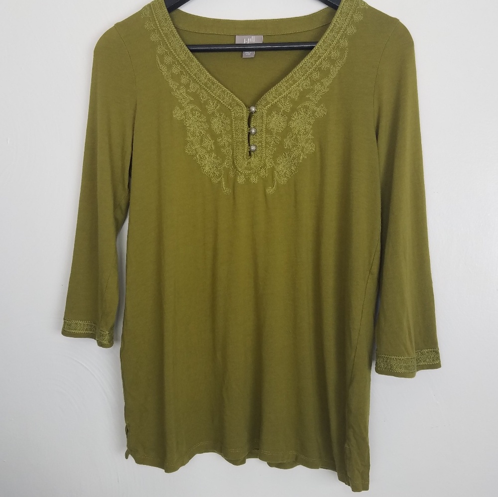 J. Jill embroidered henley 3/4 sleeve